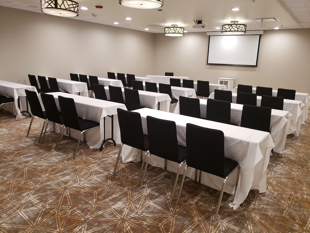 holiday inn tacoma mall by ihg