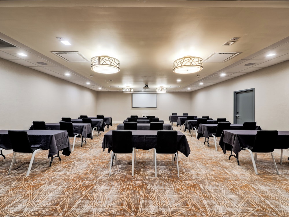 holiday inn tacoma mall by ihg