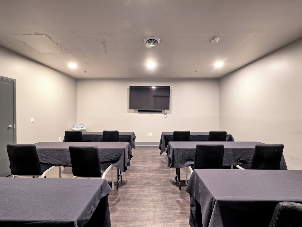 holiday inn tacoma mall by ihg
