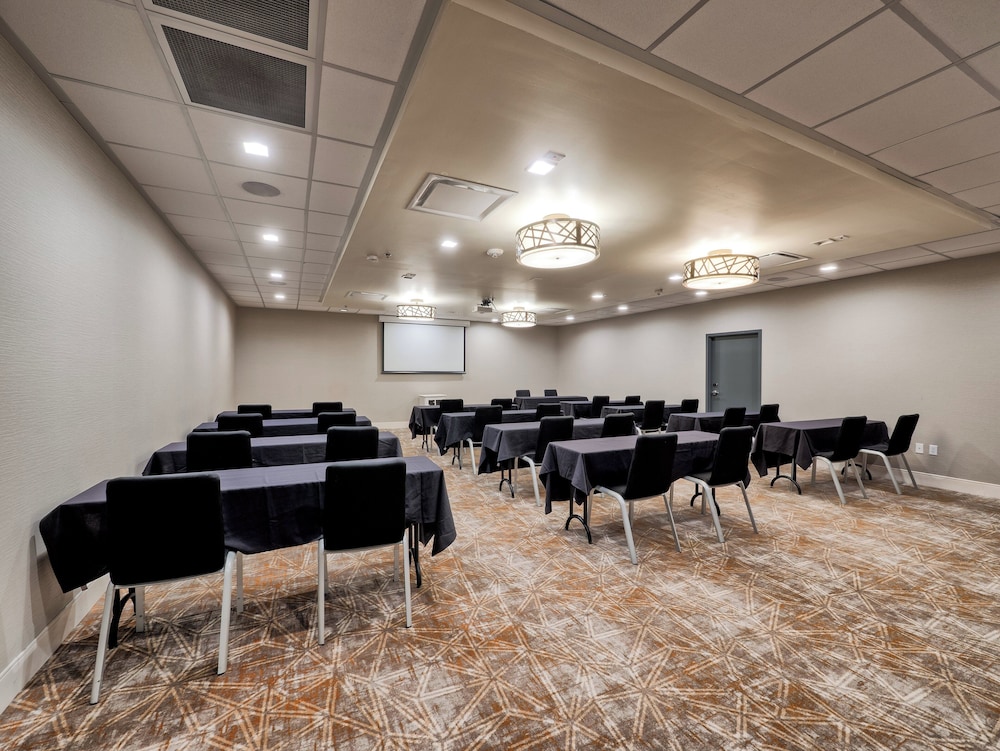 holiday inn tacoma mall by ihg
