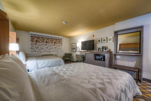 holiday inn tacoma mall by ihg