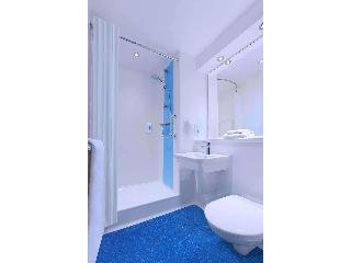 travelodge harrogate west park