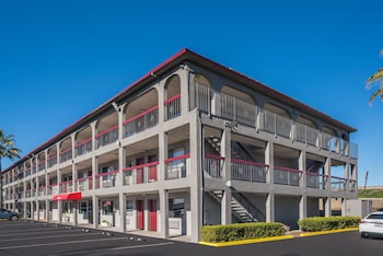 red roof inn stockton