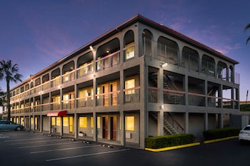 red roof inn stockton