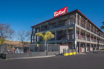 red roof inn stockton