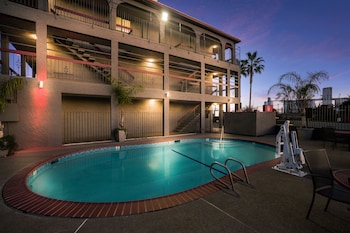 red roof inn stockton