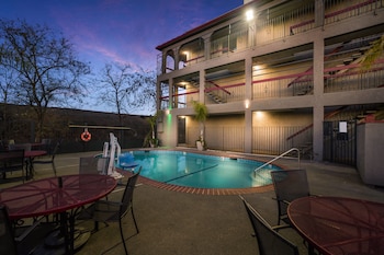 red roof inn stockton