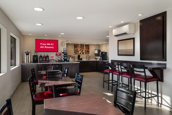 red roof inn stockton