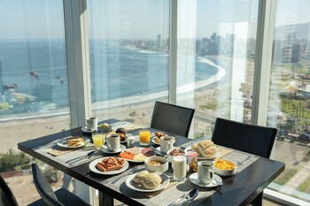 Terrado Cavancha,Iquique>>Cavancha,4 star