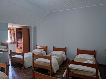 pousada vista do lago