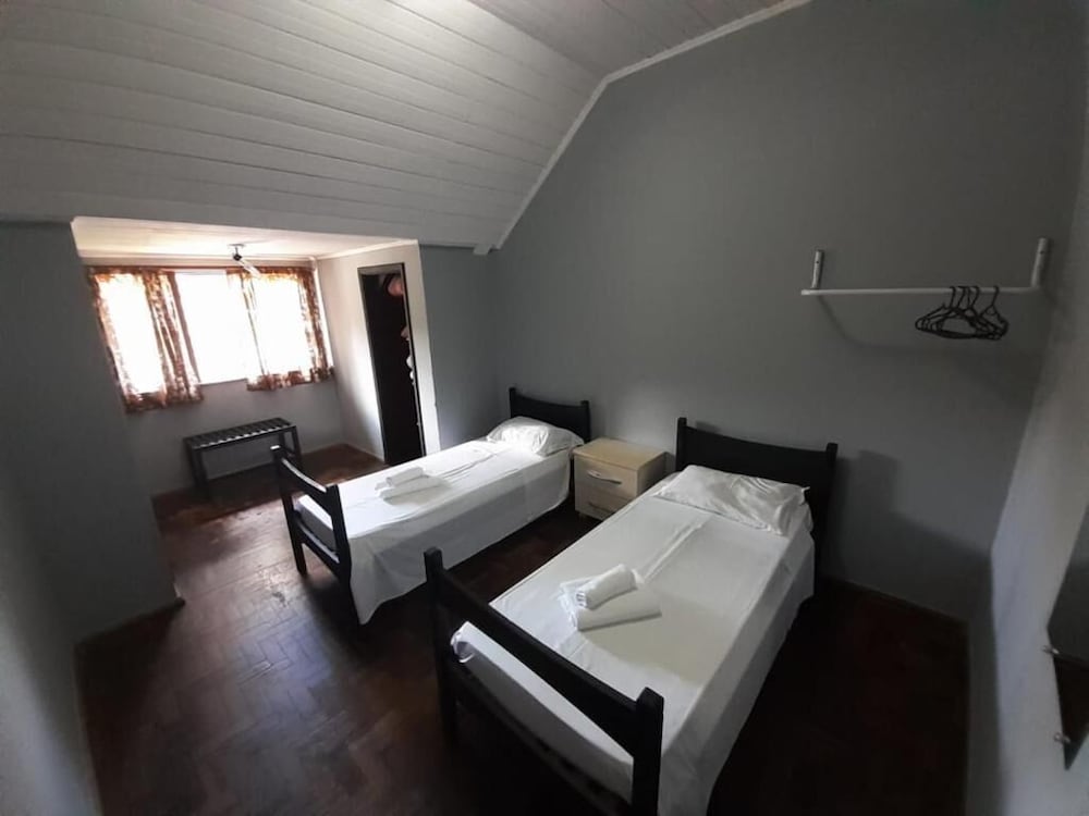 pousada vista do lago