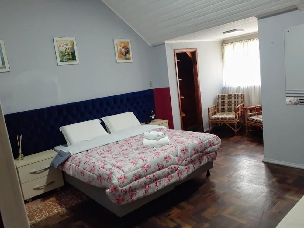 pousada vista do lago