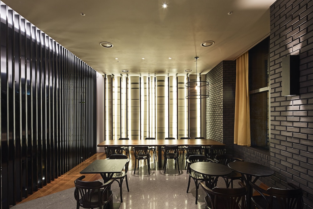 hotel venue g