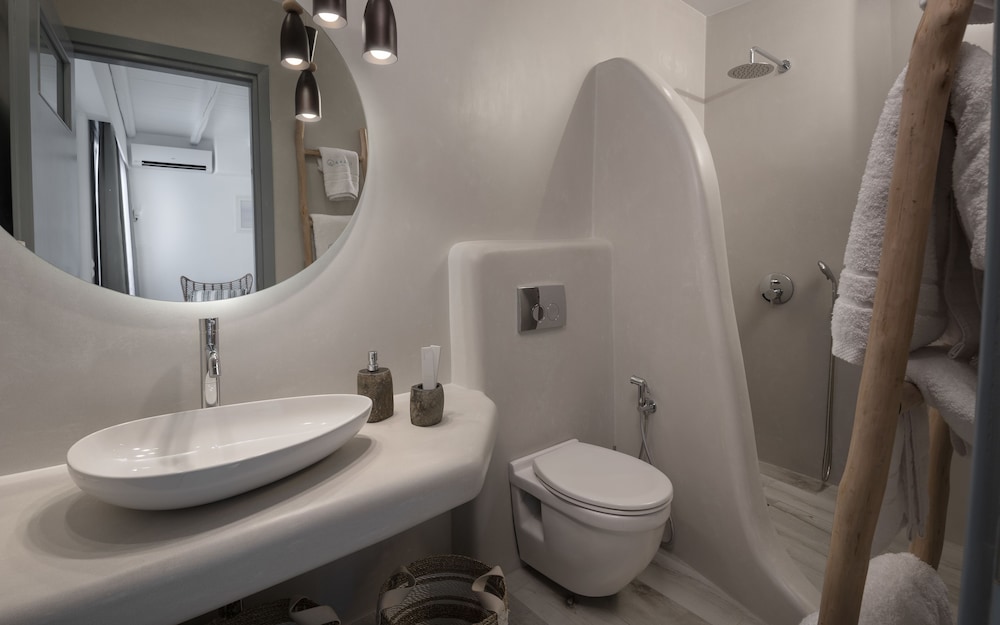 iliada suites adults only