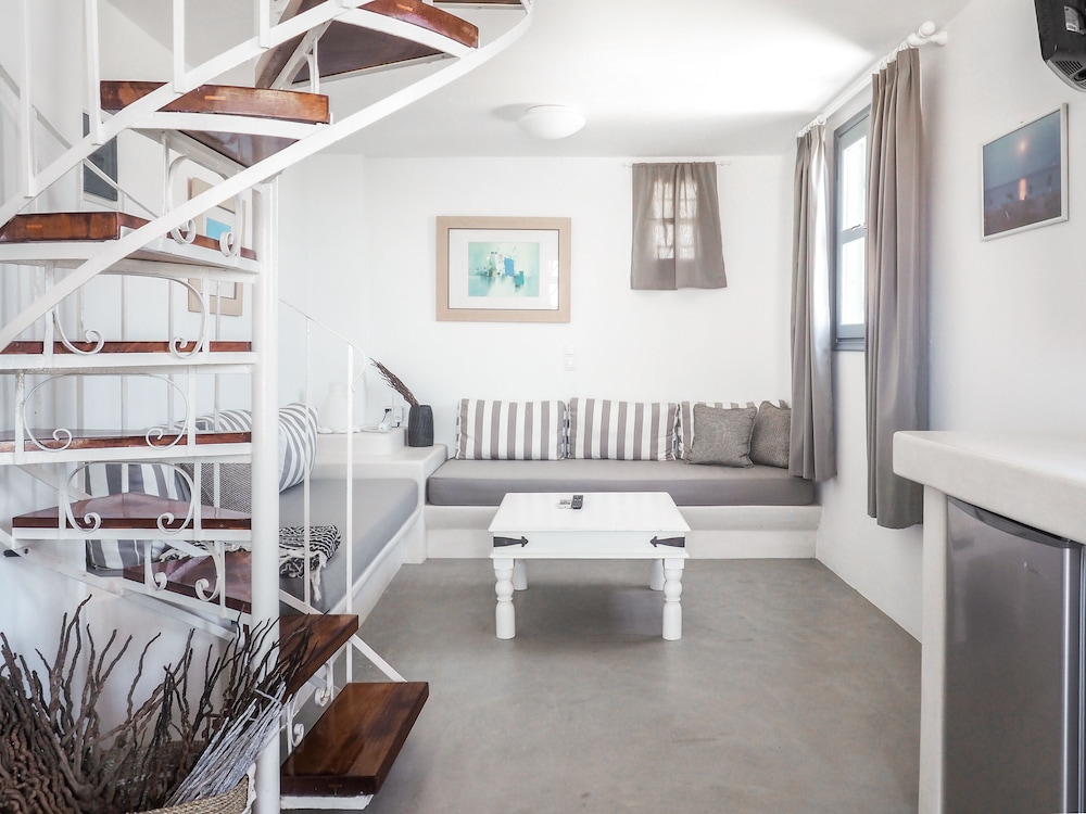iliada suites adults only
