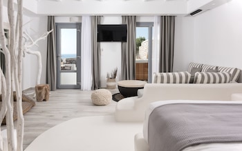 iliada suites adults only