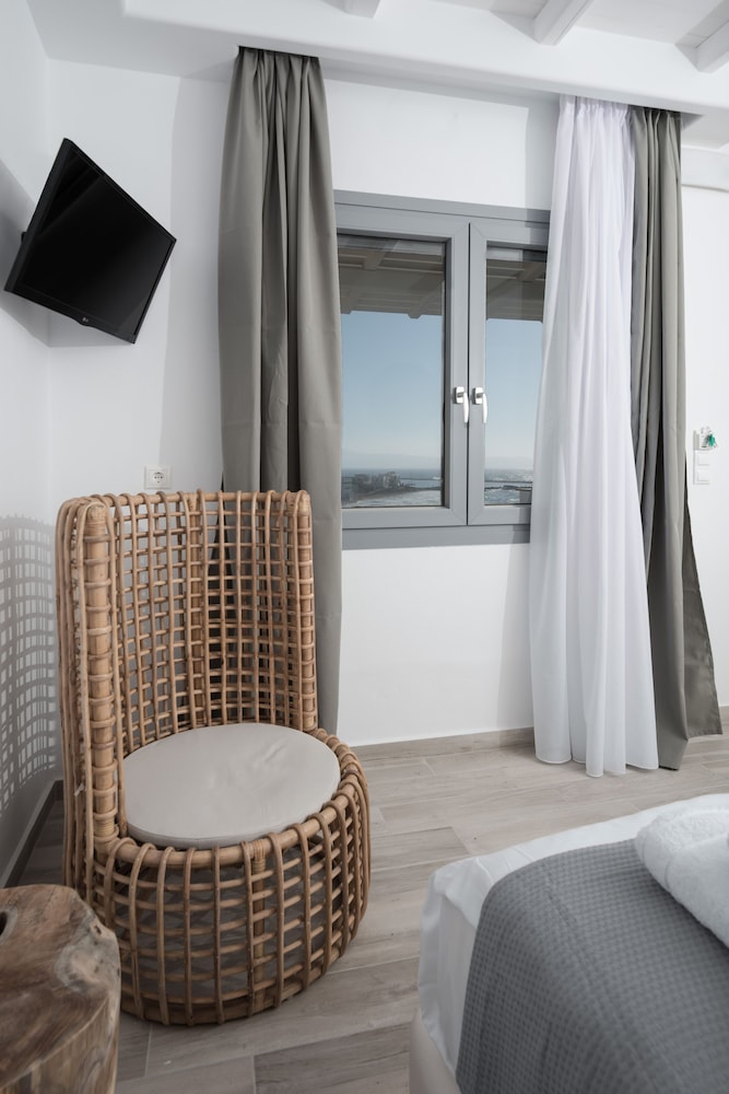 iliada suites adults only