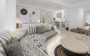 iliada suites adults only