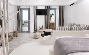 iliada suites adults only