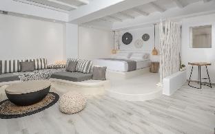 iliada suites adults only