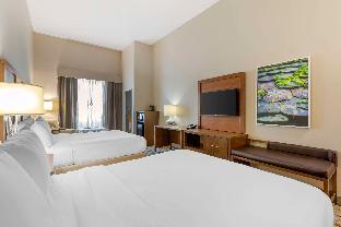 comfort inn and suites