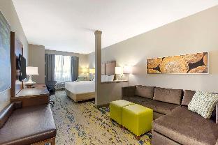 comfort inn and suites