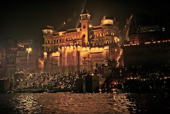 brijrama palace varanasi by the ganges