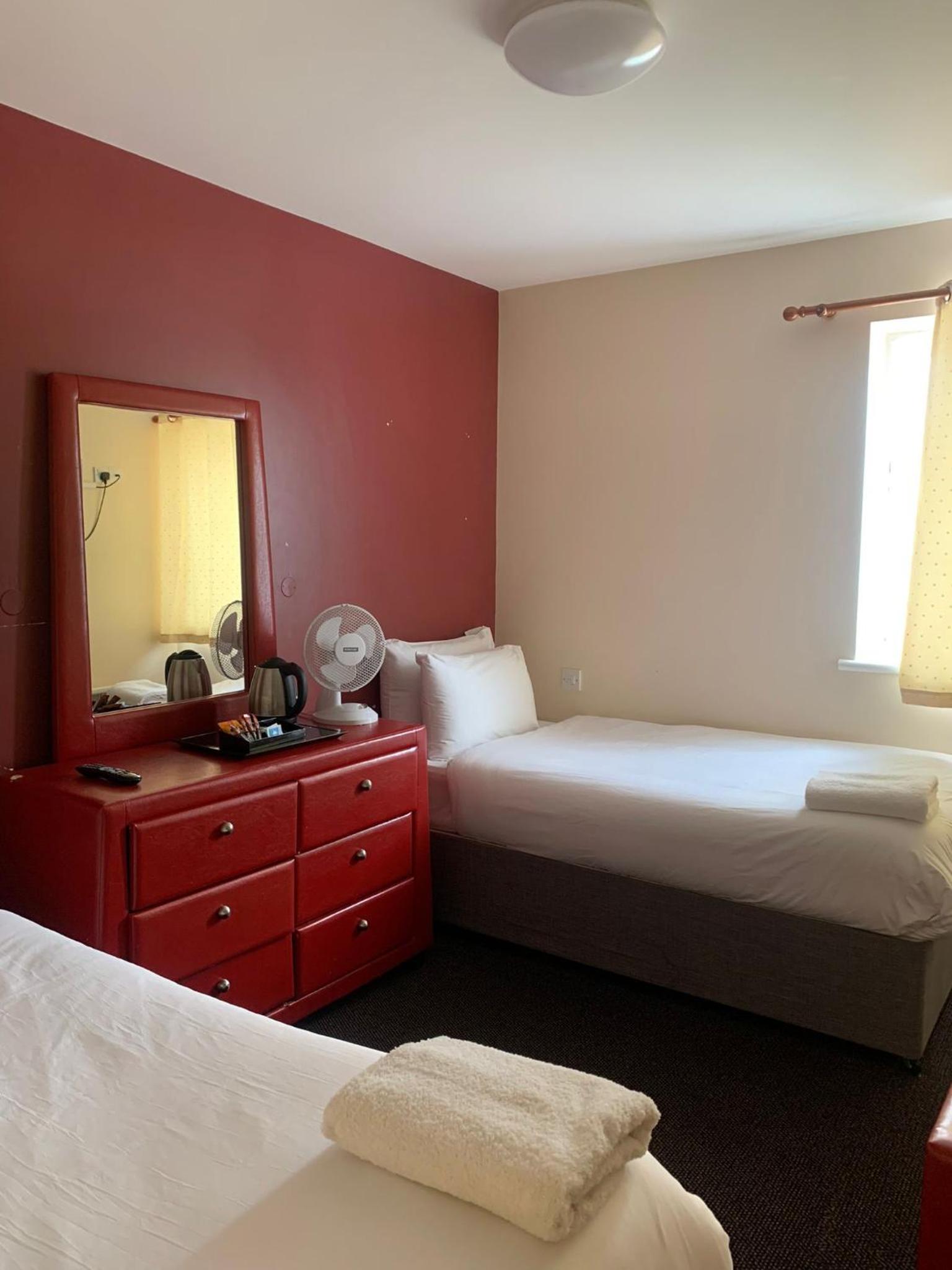 go2 gloucester hotel by oyo