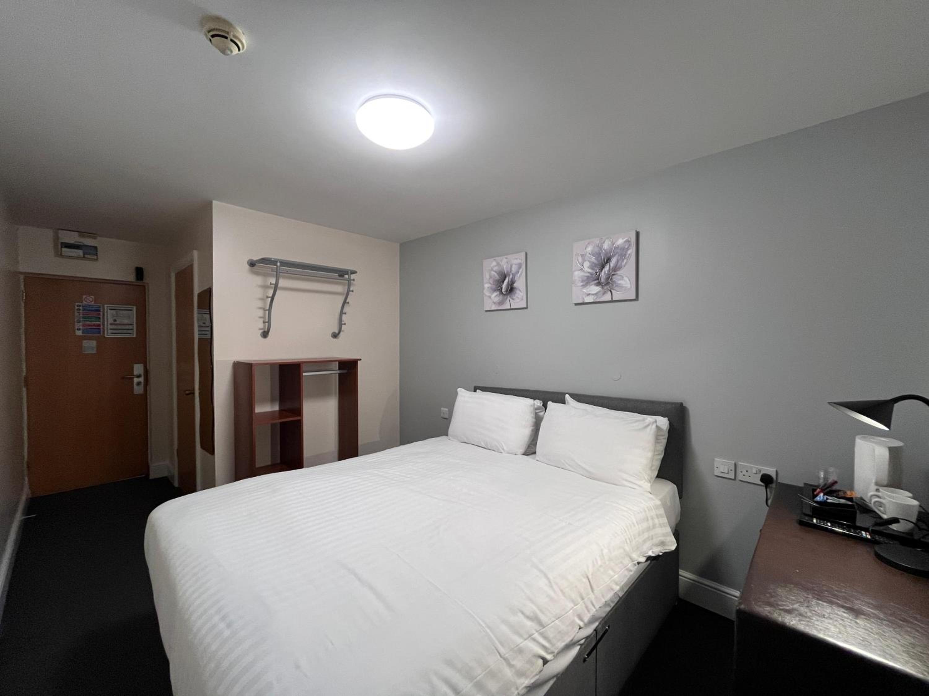 go2 gloucester hotel by oyo