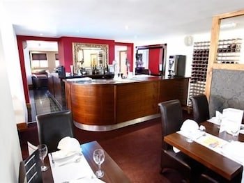Ashiana Hotel,In Newark,3 star
