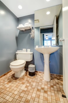 rosellen suites at stanley park