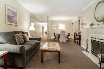 rosellen suites at stanley park