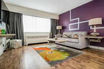 rosellen suites at stanley park