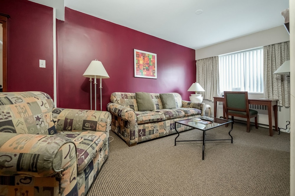 rosellen suites at stanley park
