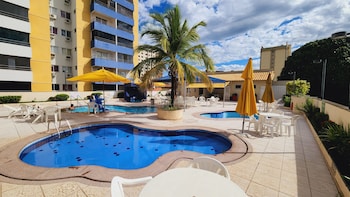 paradise flat residence