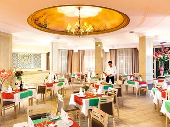 Hotel-Img