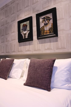 the one tun pub and rooms