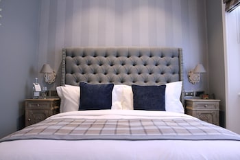 the one tun pub and rooms