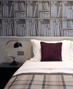 the one tun pub and rooms