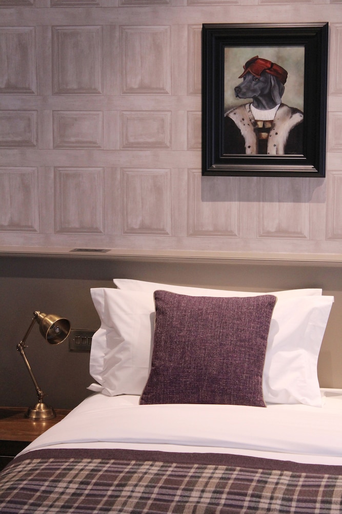 the one tun pub and rooms