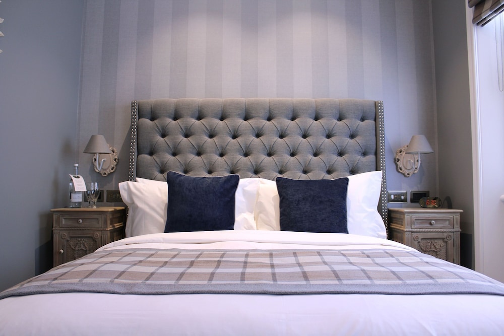 the one tun pub and rooms