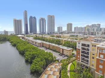 sunny isles apartments