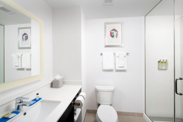 holiday inn express pensacola downtown by ihg