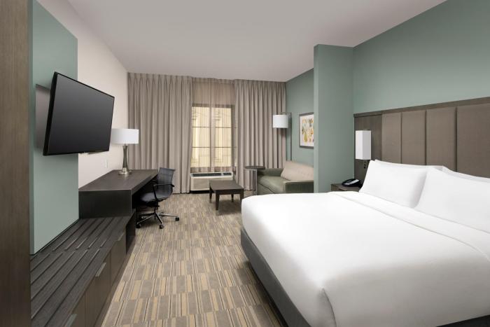 holiday inn express pensacola downtown by ihg