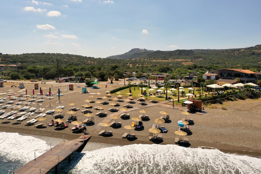 assos troy beach hotel
