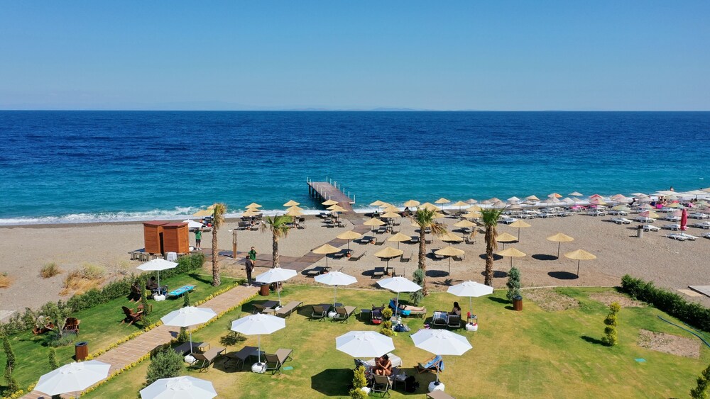 assos troy beach hotel