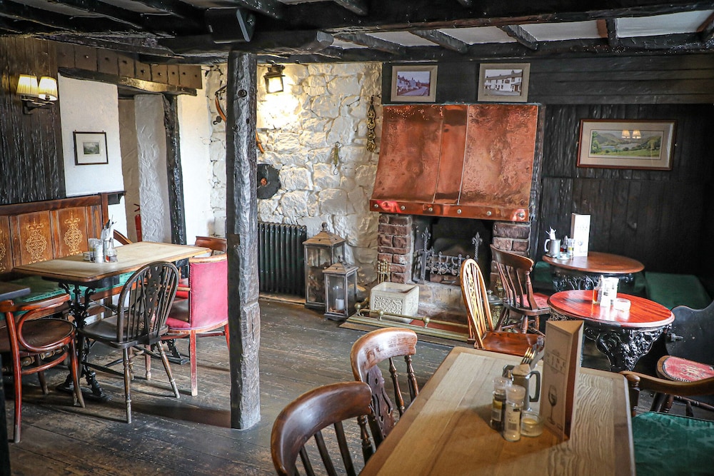queens head inn