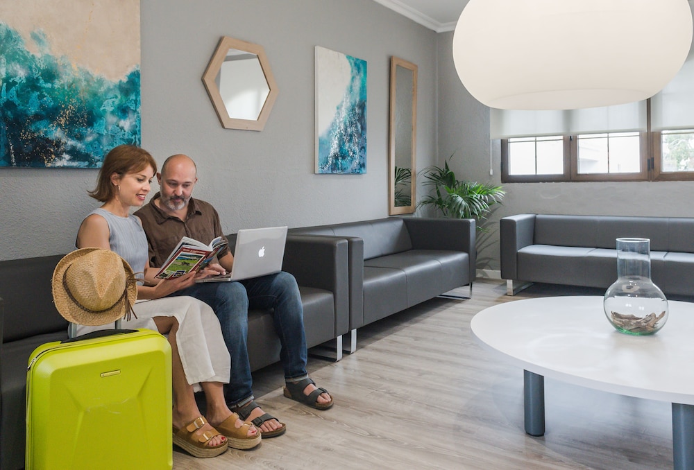 aparthotel nelva resort