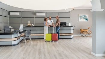 aparthotel nelva resort