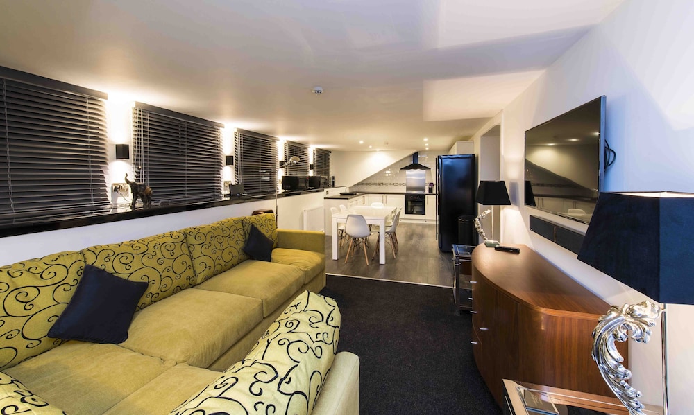 mayfield hotel